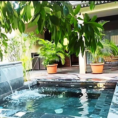 Villa Les Jardins De La Trinite Сен-Филип Екстериор снимка